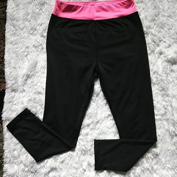 🛒M: Active Capri - Picture 3 of 5